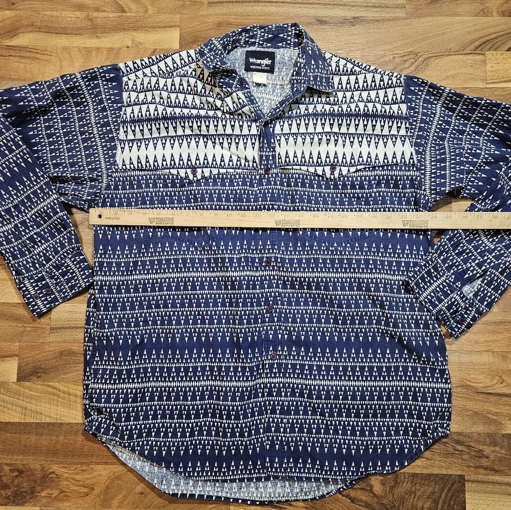 Wrangler XL Western Aztec Print Shirt Blue Geometric Button Front - Picture 3 of 6